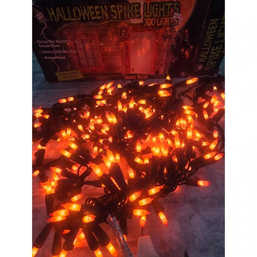 Tomb Town 300 Lights Halloween‎ Spike Mini Lights Orange NOS New 9 Feet